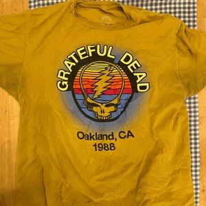 Grateful Dead band t shirt